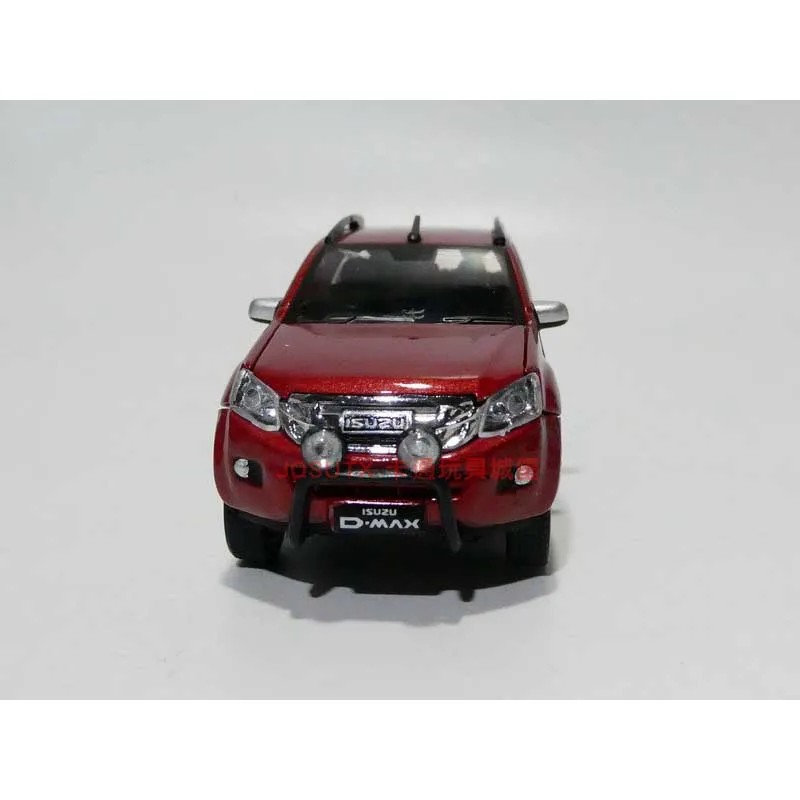 BM Diecast 1:64 ISUZU D-MAX Classic Red Alloy Pickup Model Can Open Door Adult Collection DIY Static Display Boy Toy