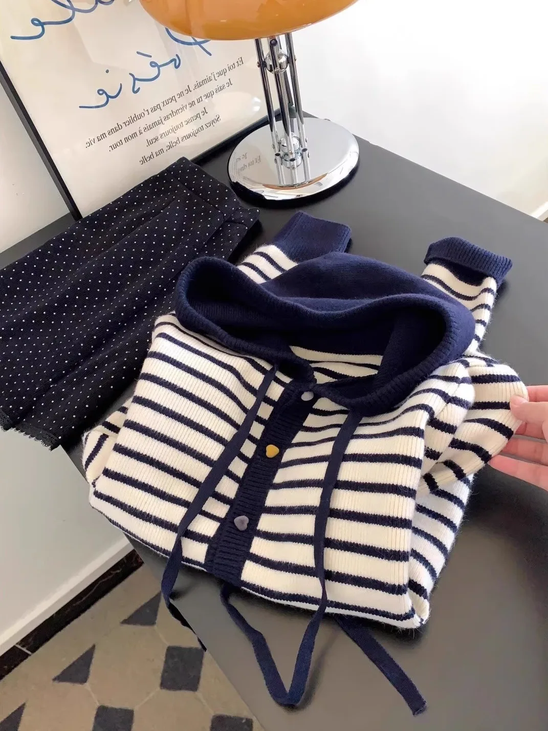 

Loose Women's Knitted Cardigan Button Stripe Color Blo Sweater Outerwear Autumn New Sle Comfortable Lazy Sle Faion