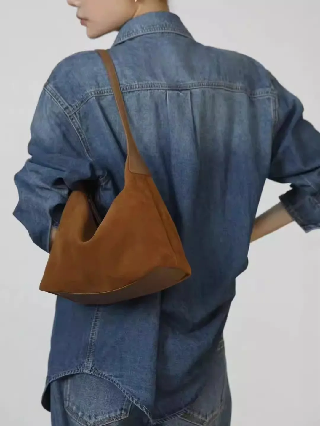 

Женские сумки из натуральной кожи 2026: модные сумки-тоут, сумки-ведро, дизайнерские кожаные сумки через плечо, большие женские сумки класса люкс