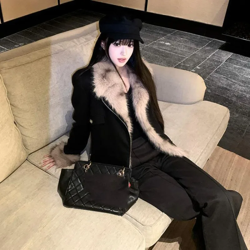 Black Fur Integrated Plush Collar Jacket Women's Autumn Winter Thickened Short Slim Locomotive Jacket Female Cotton Padded Coat