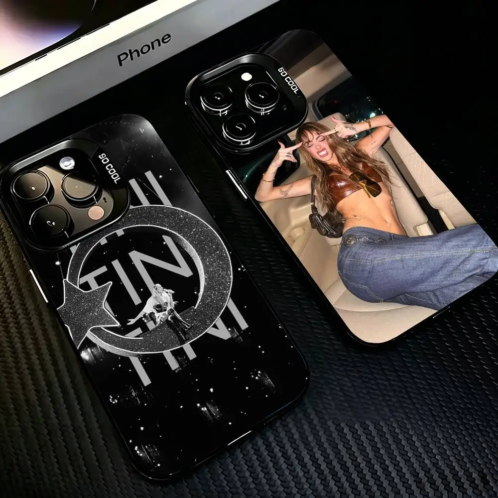 Capa Prateada Singer T-TINI M-Martina Stoessel para iPhone 17, 16, 15, 14, 13, 12, 11 Plus, Pro Max, XS