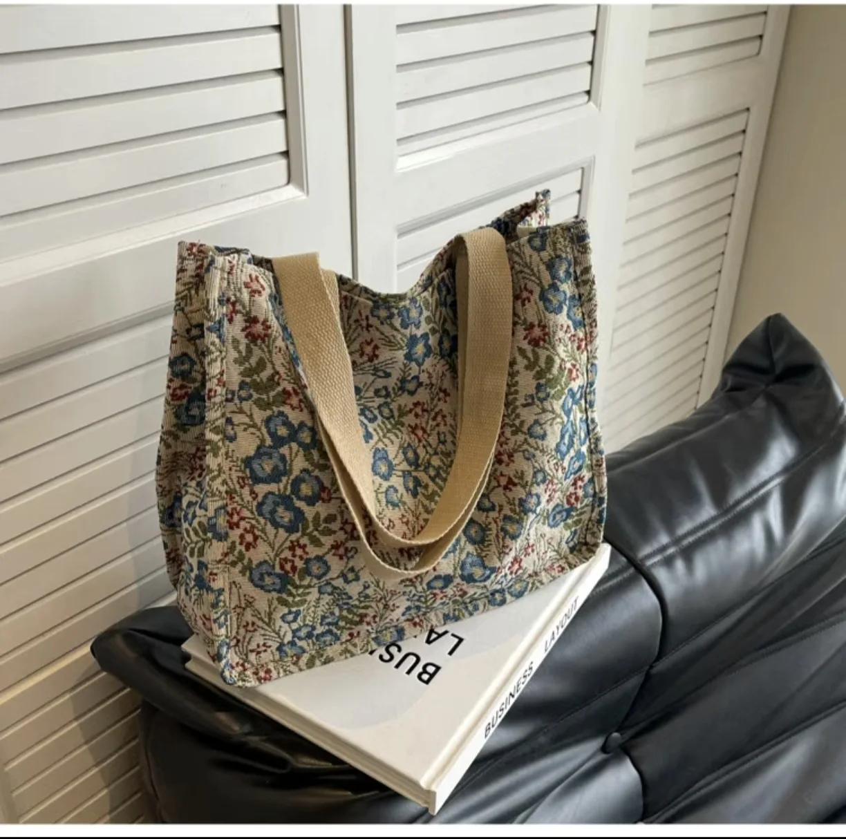 2026 Vintage European American Ethnic Print Canvas Tote Bag Women Multi Pocket Large Capacity Office Commuter Shoulder Bag - view 2
