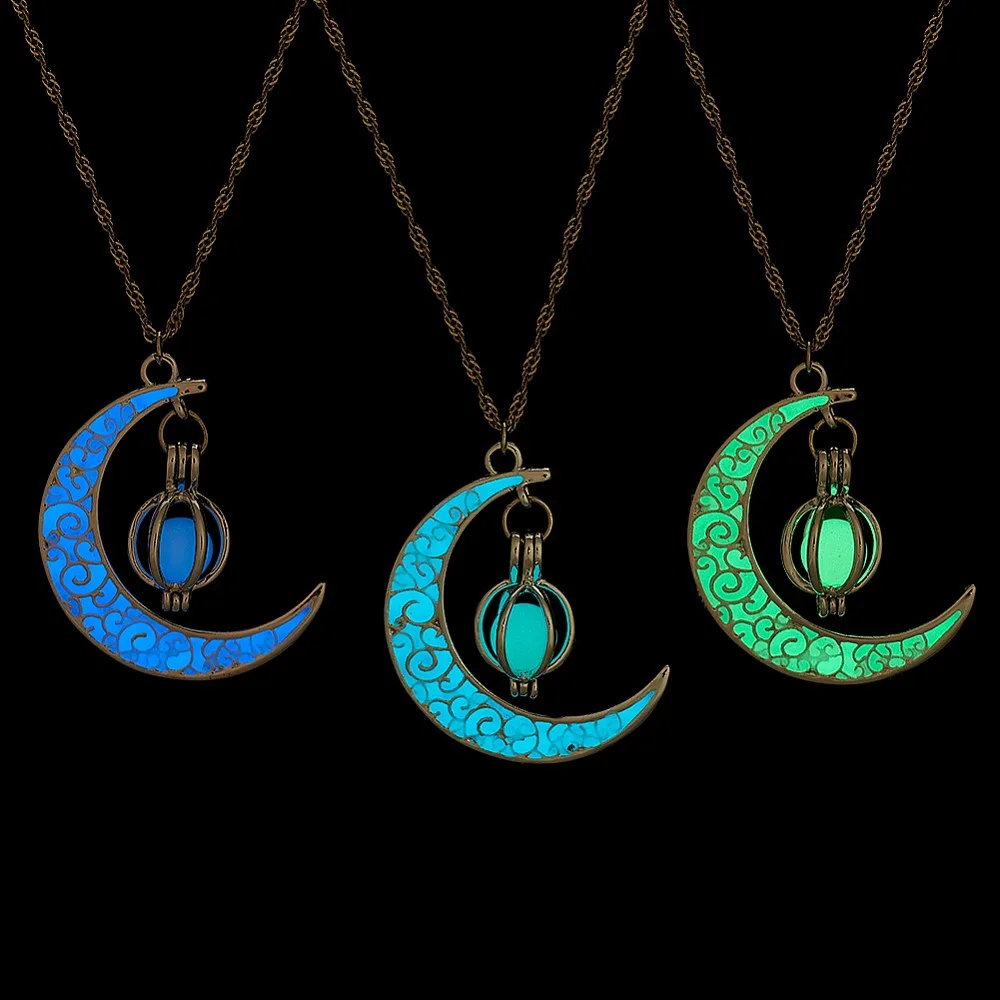 

3Pcs 3 Colors Platinum Plated Alloy Crescent Moon Pendant Necklaces Set Glow in the Dark Luminous Stone Jewelry for Women