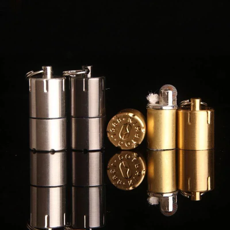 Outdoor Creative Mini Lighter Retro Keychain Pendant Oil Cigar Cigarettes Smoking Accessories Lighters Funny Gadgets