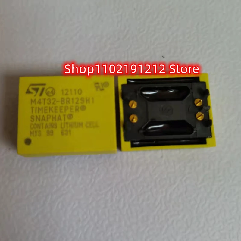 1pcs M4T28-BR12SH1 M4T32-BR12SH1 M4T32-BR12SH6 M4T28 M4T32 DIP-4 Battery timer IC