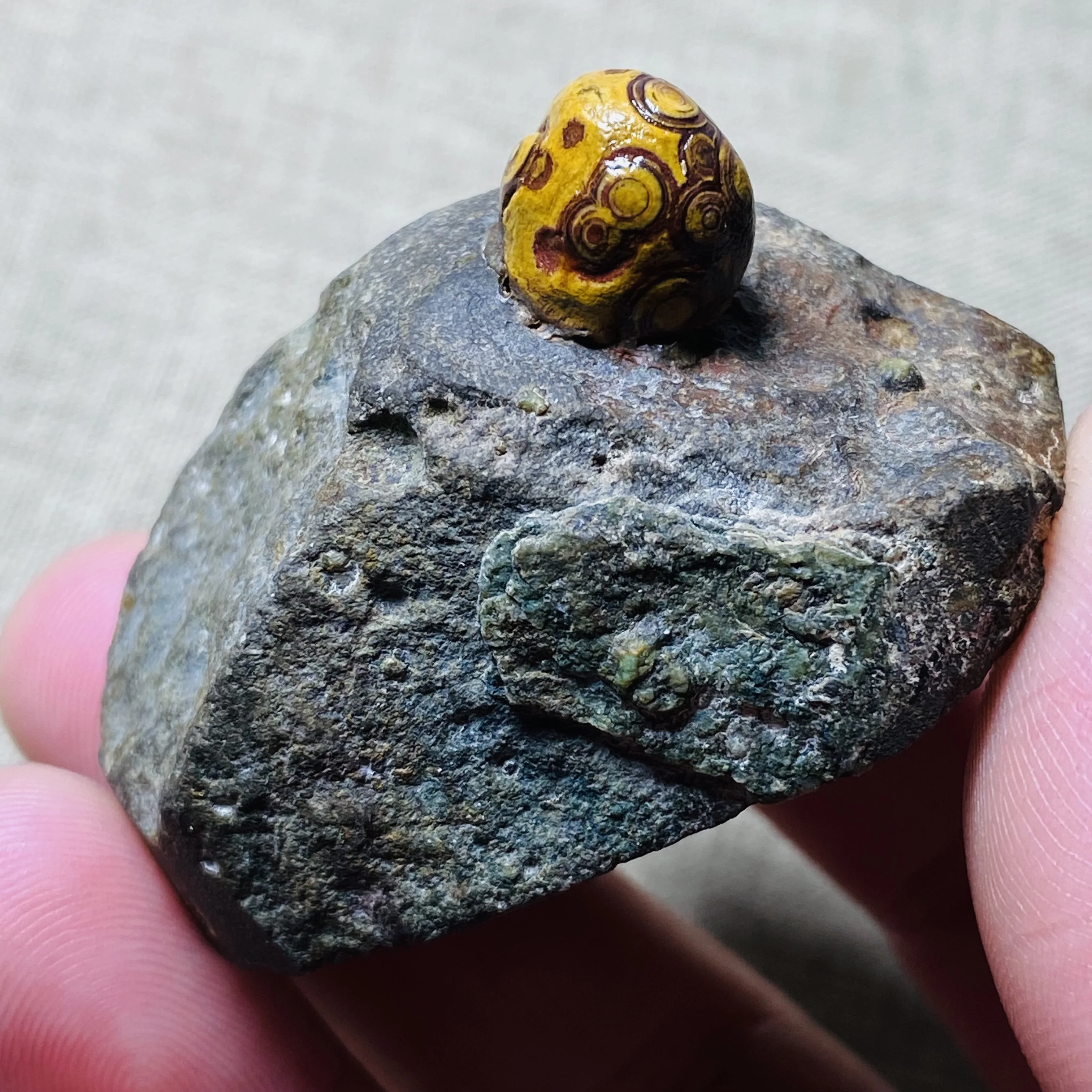 Natural Gobi Eye Agate Stone Specimen Rare Collectible Mineral Home Decoration Gift - view 3
