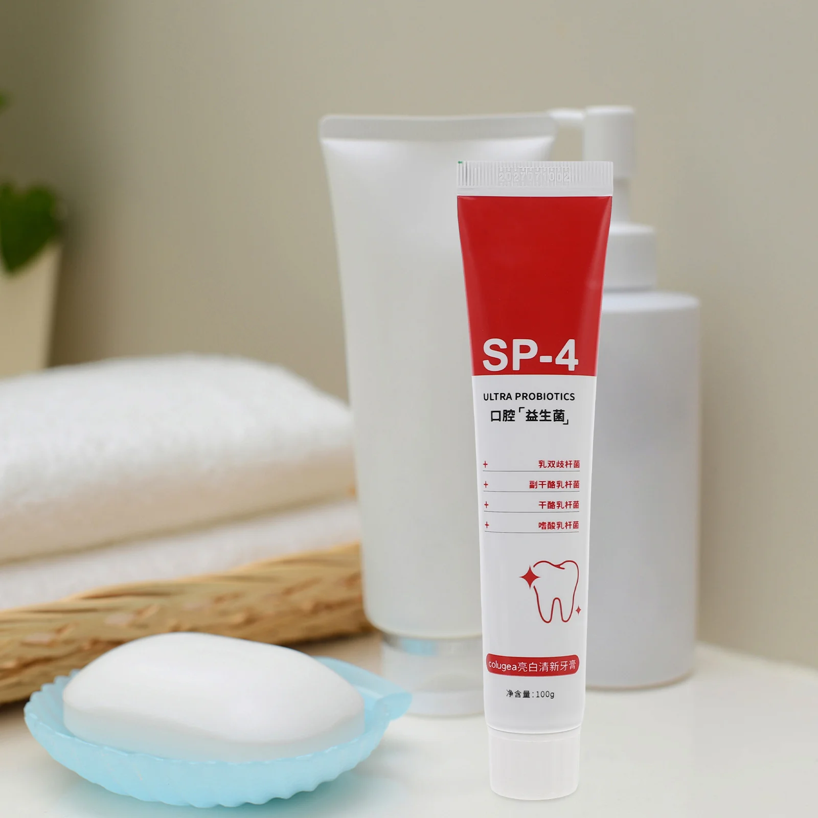 

Whitening Toothpaste for Everyday Care Deep Cleaning Brightening Gel Formula Freshens Breath Prevents Cavities Strengthens