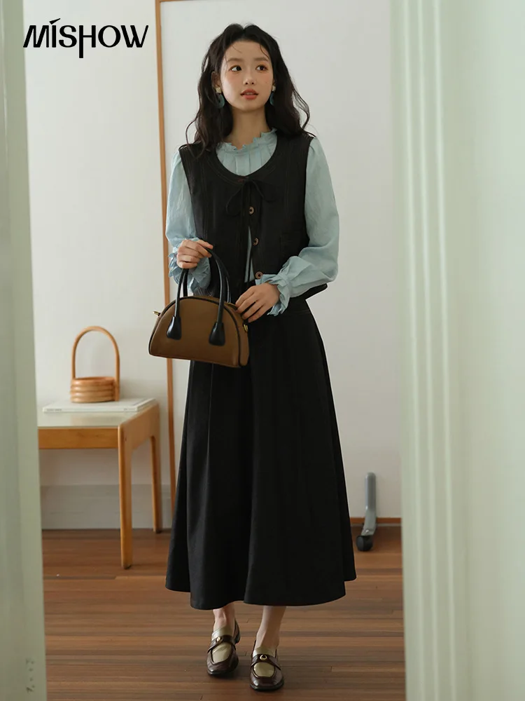 MISHOW Deep Blue Imitation Denim Vest Coat 2025 Autumn Round Neck Lace-up Coat Contrasting Button Single Breasted Top MXE41W0797