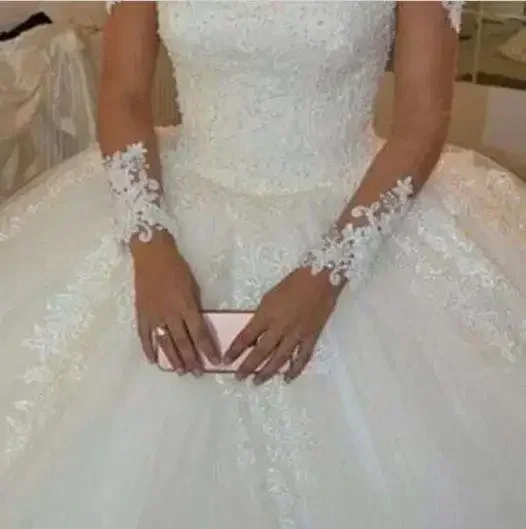 Personalizado appliqued frisado renda inchado vestido de baile personalizado vestidos de noiva tribunal trem mangas compridas apliques vestido de casamento