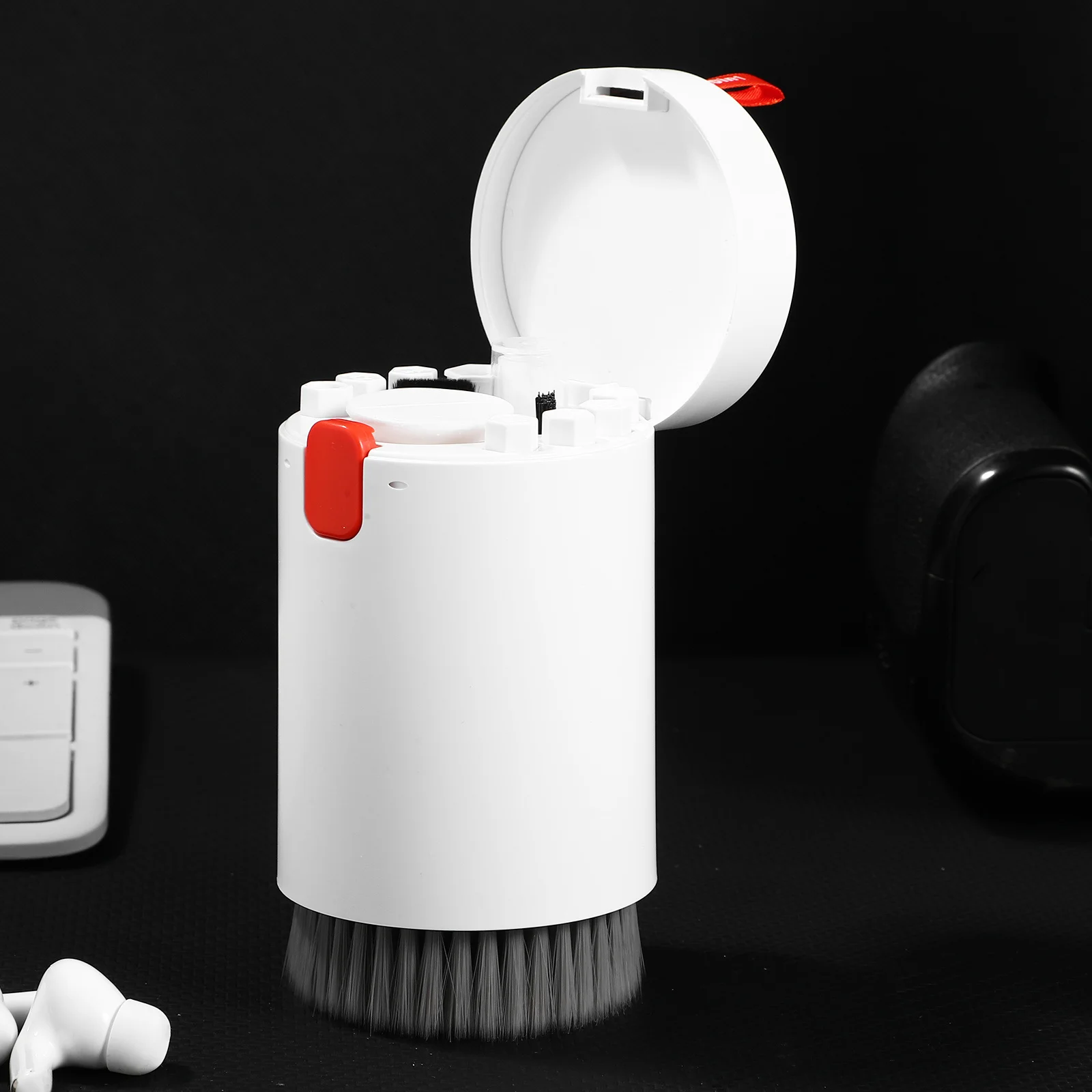 

1Set Electronics Cleaning Kit Versatile Tech Cleaner for Cell Phone Computer Tablet Dust Stain Removal Portable Storage