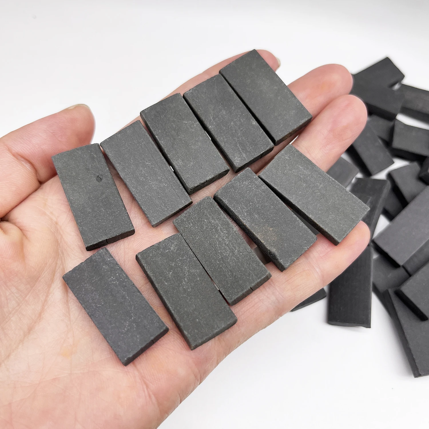 50pcs Mini Red Roof Tile, Gray Bricks Model Building Set, Clay Material, Miniature Tile Sculpture Landscape Accessories DIY Set