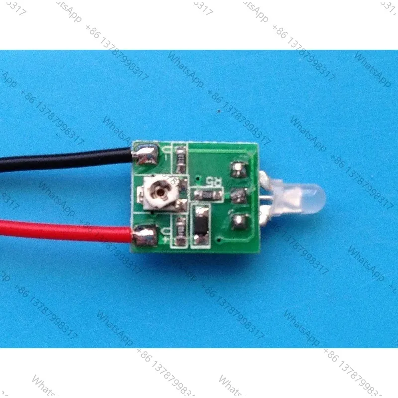 Low-voltage battery indicator lights indicate the charge transfer voltage detecting light board