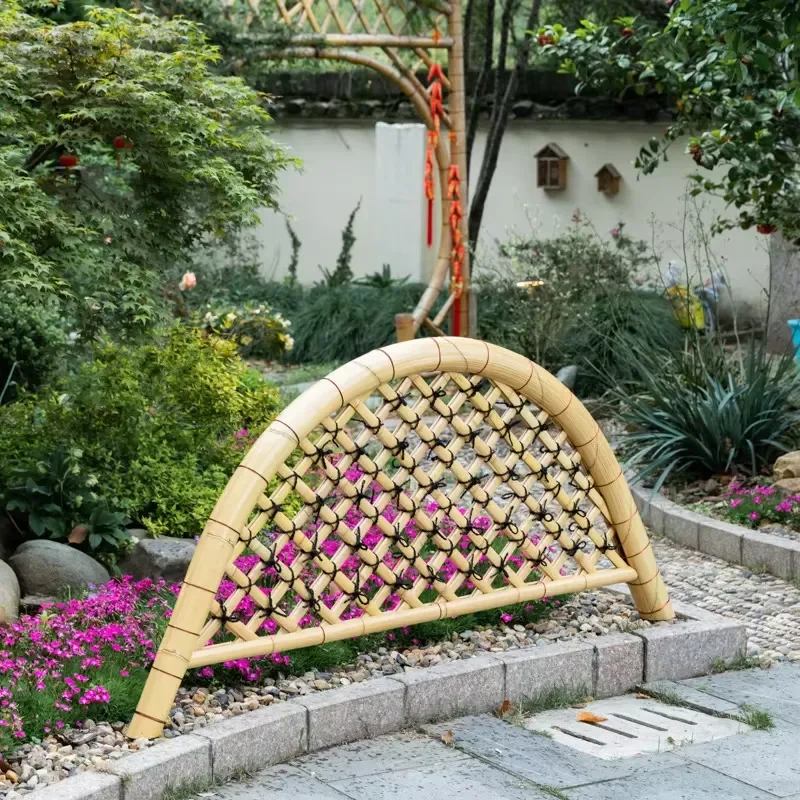 Bamboo-woven Eco-Friendly Traditional Chinese Style Fencing for Small Garden Arched Top Outdoor Courtyard Fences Gates