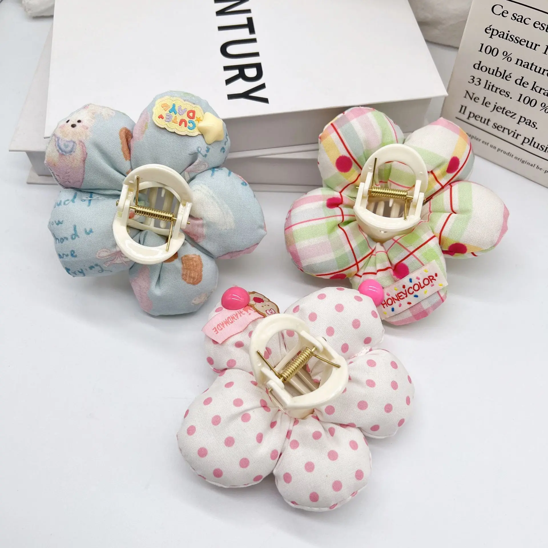 

1pc Fabric Cuckoo Sauce Pink Polka Dot Fabric Three-dimensional Flower Claw Clip Minority Occipital Shark Clip Hair Clip