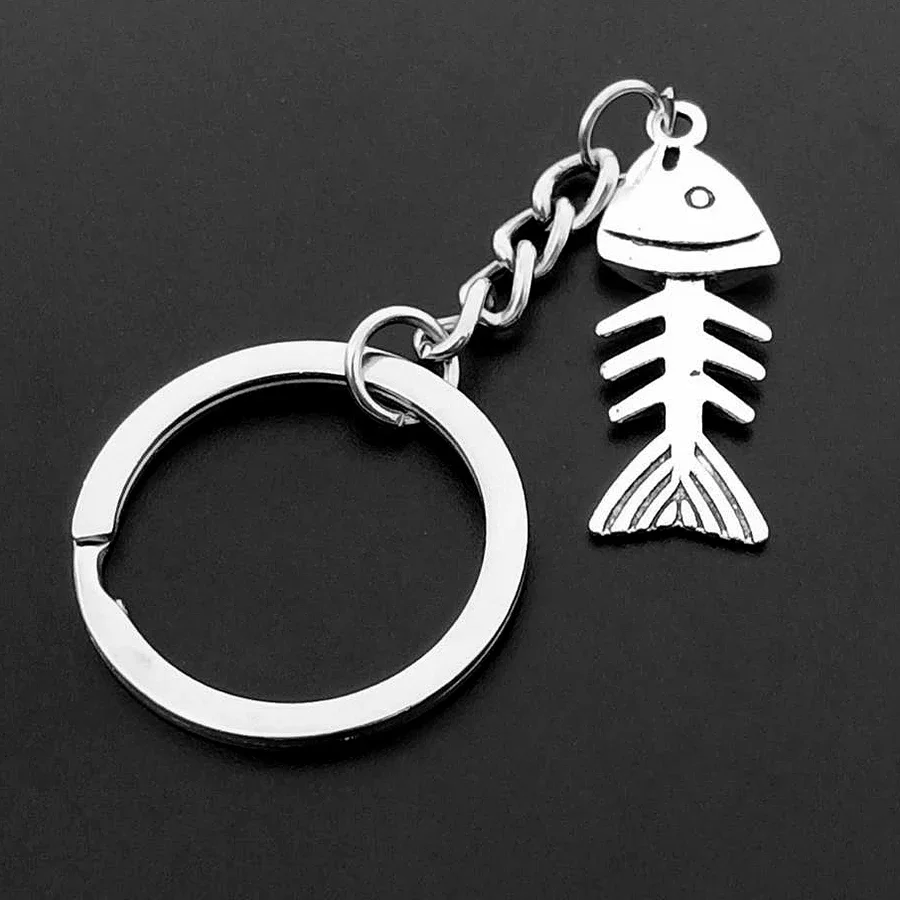 New Fashion Fish Bone Keychain Metal Fish Skeleton Bone Key Chain for Men and Women