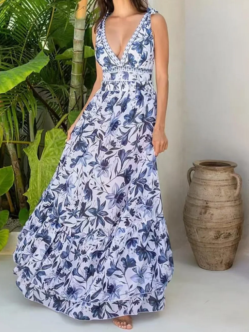 

European and American Fashionable and Sexy V Neck Resort Style Backless Printed Pleated Dress Swimsuit Two-Piece Set