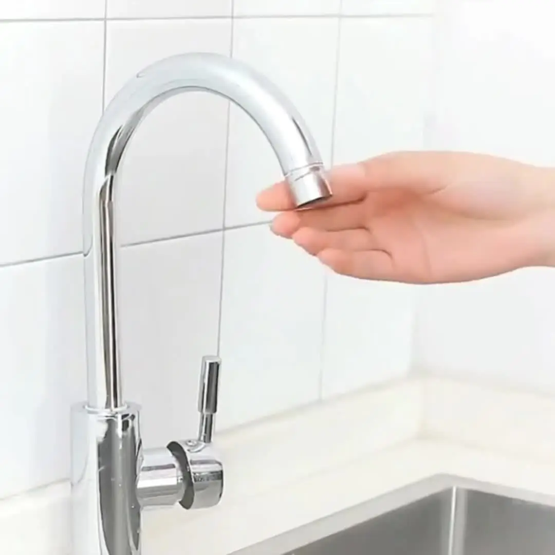 Bateria kuchenna odporna na zachlapania z trzema regulowanymi poziomami, aerator wodoodporny oszczędzający wodę i słuchawka prysznicowa