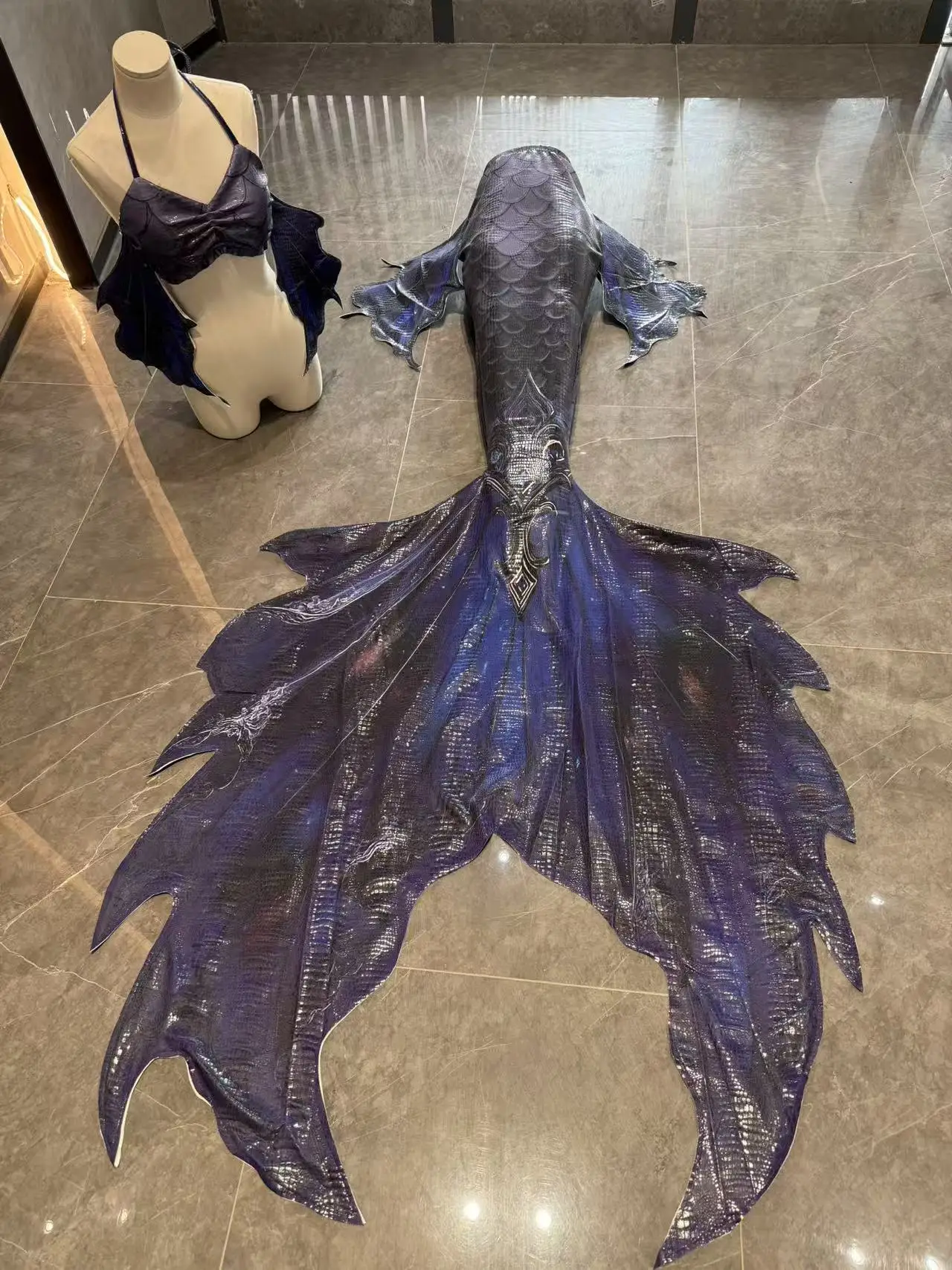 

Мечтательный горячий штампованный хвост русалки для взрослых, блестящий подводный костюм для выступлений, костюм для косплея Oceanarium