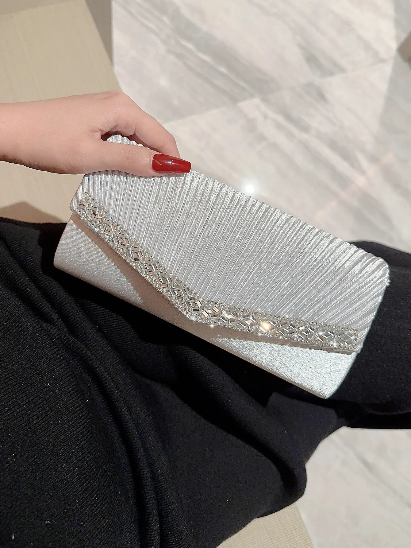 2024 New Evening Bag Rhinestone Clutch Women's Bag Velvet Premium Simple Clutch Bag Wedding Bag Celebrity Women Bag Satchel