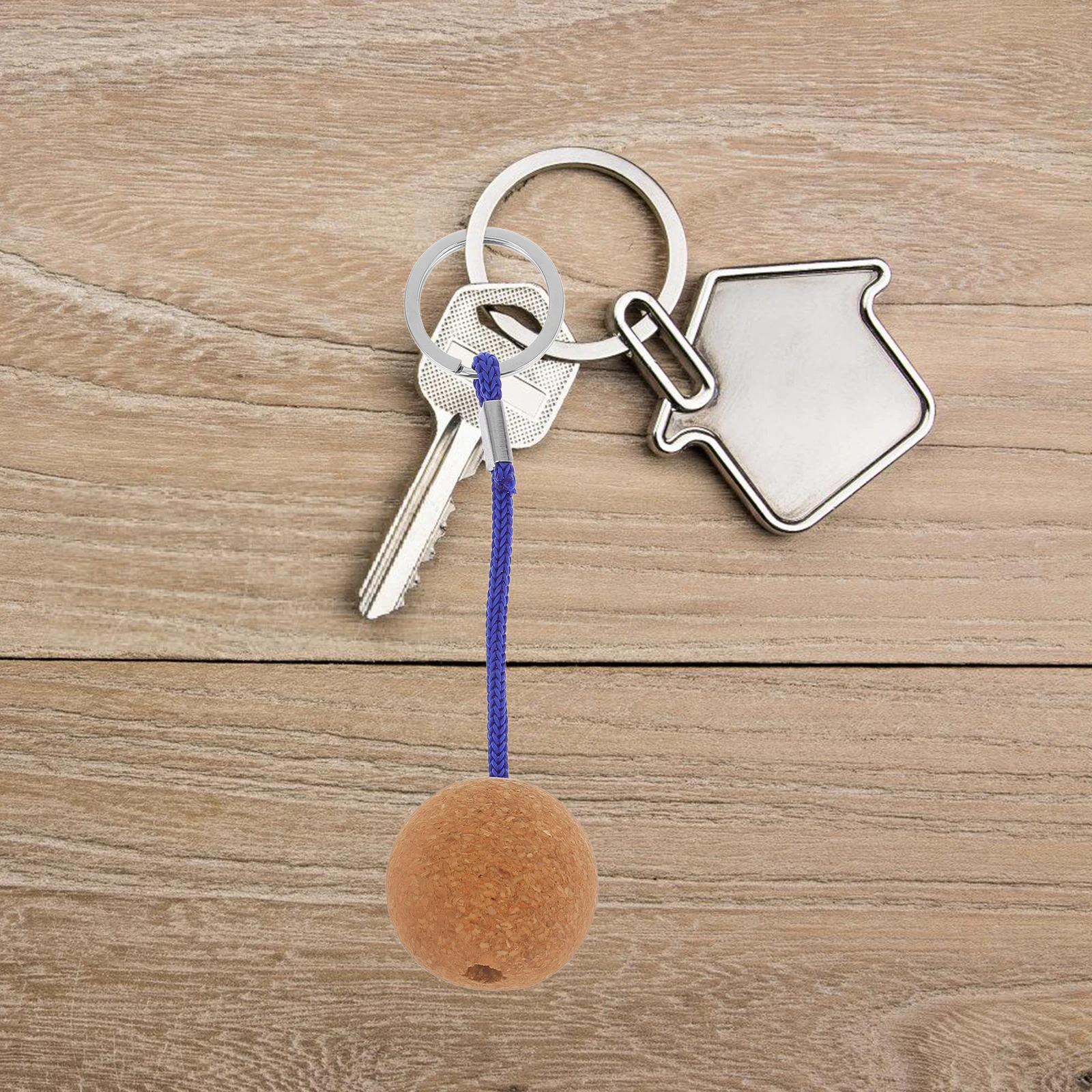 

2Pcs Floating Cork Ball Keychain Buoyant Creative Design for Kayaking Boating Fishing Surfing Sailing Water Sports Portable