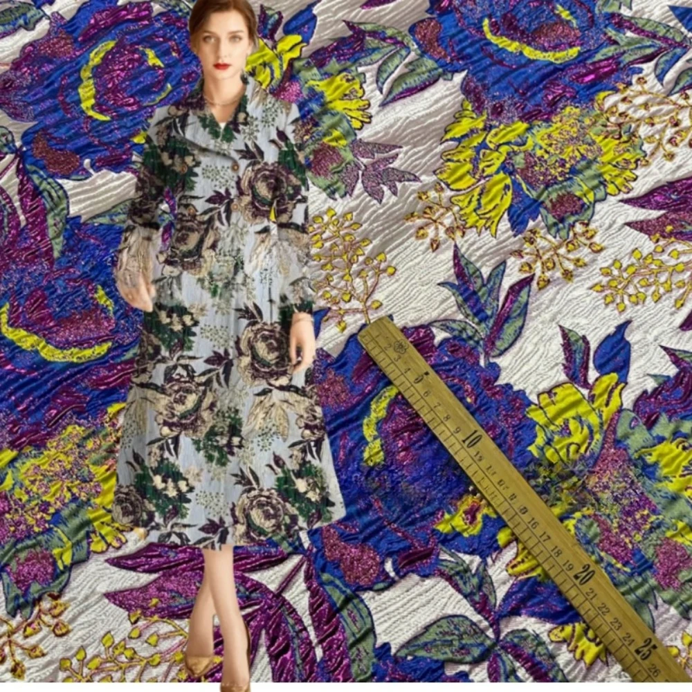 

Golden Line Brocade Jacquard Fabric Peony Embossed Flower Yarn-dyed Blazer Wind Clothes Brand Fashion Design Sew Wholesale Cloth