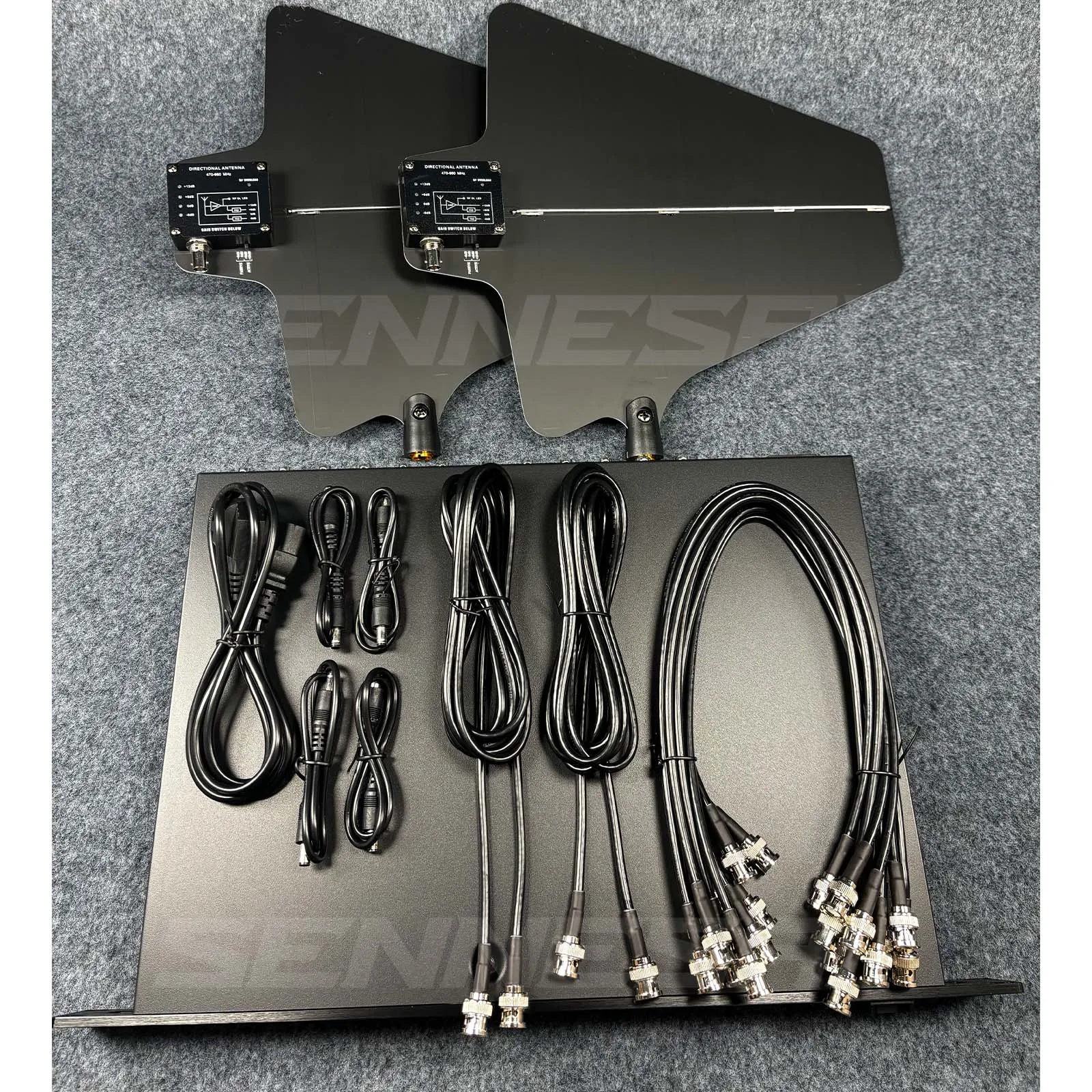 UA845UWB UA844 Antenna Amplifier Distributor System UHF 470-900MHz Frequency 10 Channels Antena Booster For Wireless Microphone