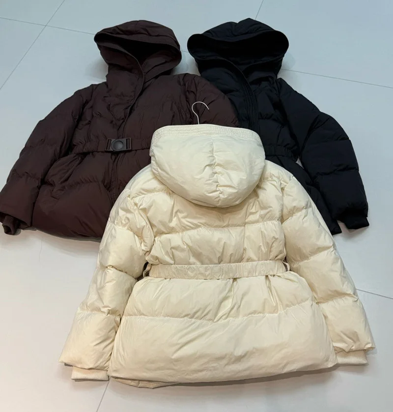 Schinteon Women White Down Jacket with Hood Solid Color Fashionable Autumn Winter Warm Outwear Parka Belt 2026 New Real Pictures