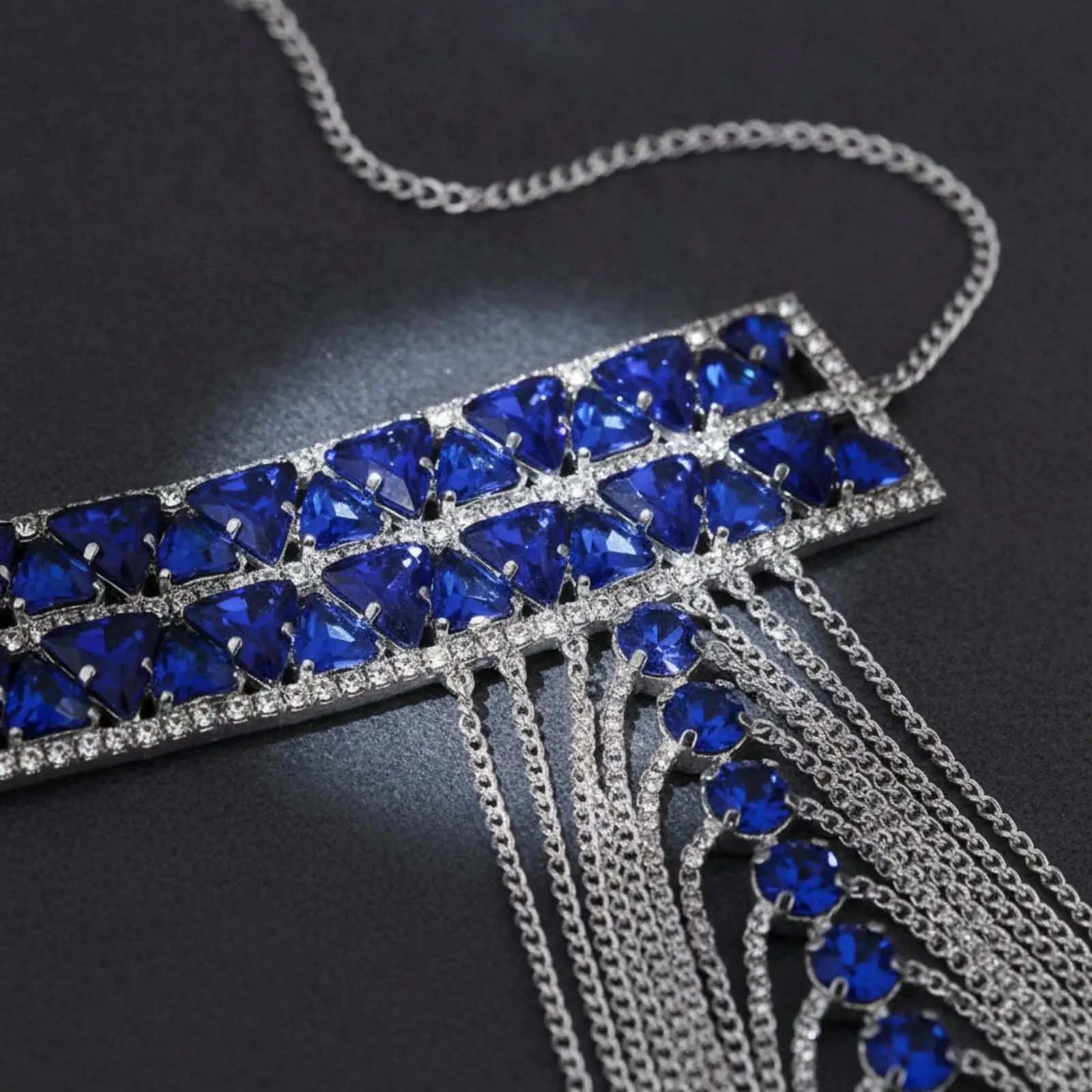chaine-d'epaule-pour-femme-decoree-de-pierres-bleues-en-cuivre-avec-des-pampilles-drapees-chaine-d'extension-pour-soirees-galas-et-spectacles