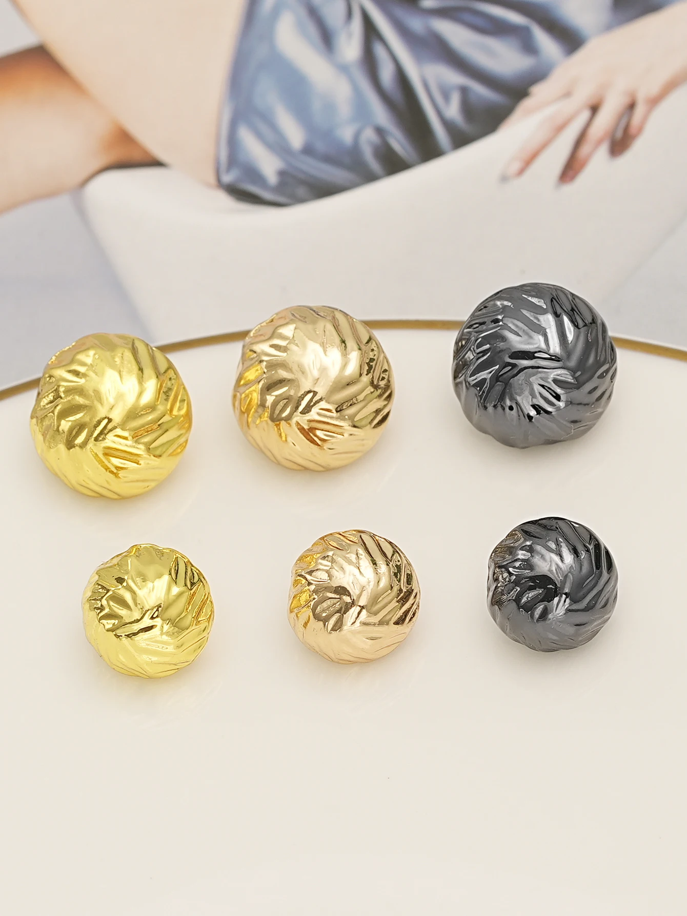 

15 шт., круглые металлические швейные пуговицы, упаковка 10-21 мм, золотистые, серебряные, черные аксессуары для ремонта одежды