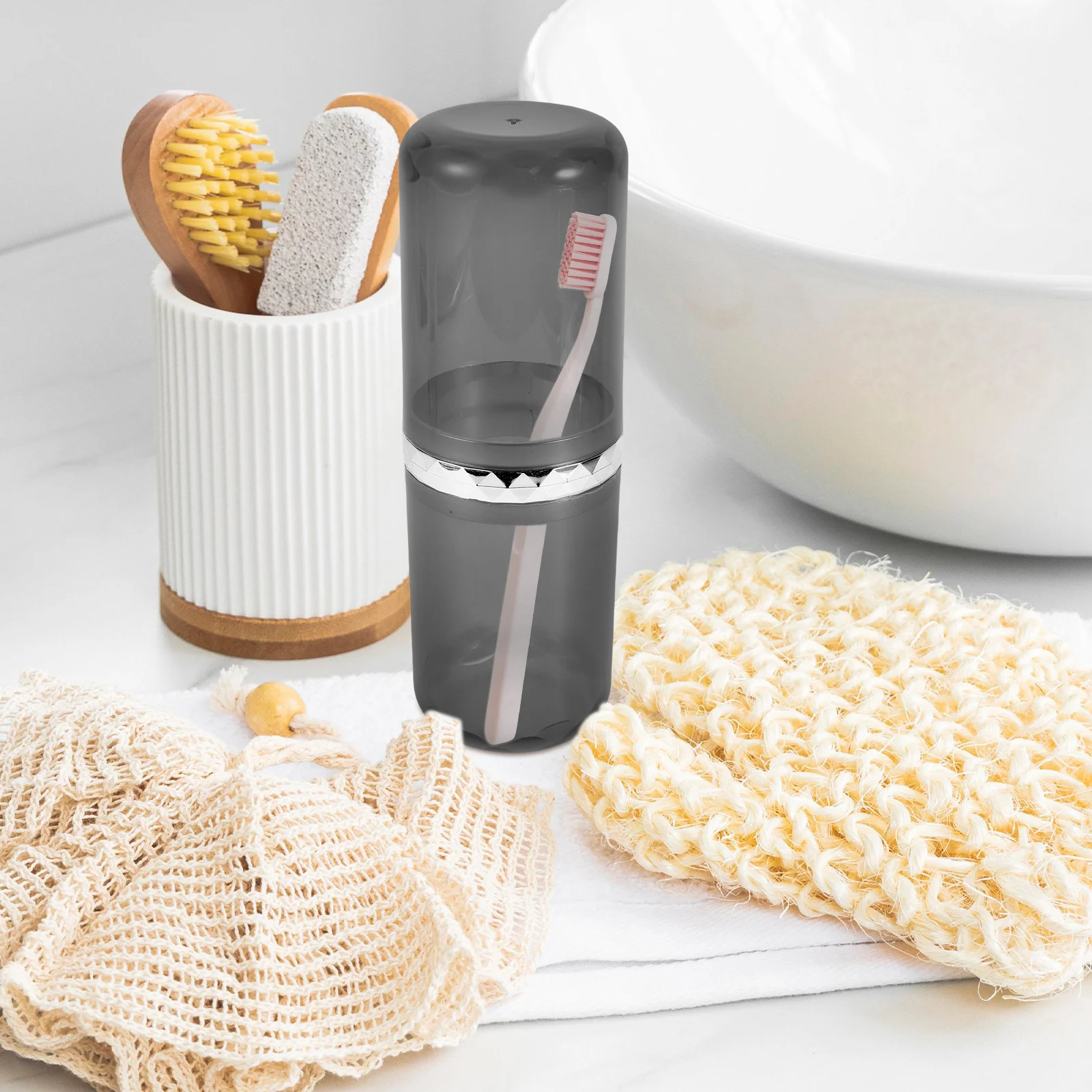 

Portable Travel Toothbrush Cup Large Capacity Clear Toiletry Mug for Camping Business Trip School Use Multifunctional Toothbrush