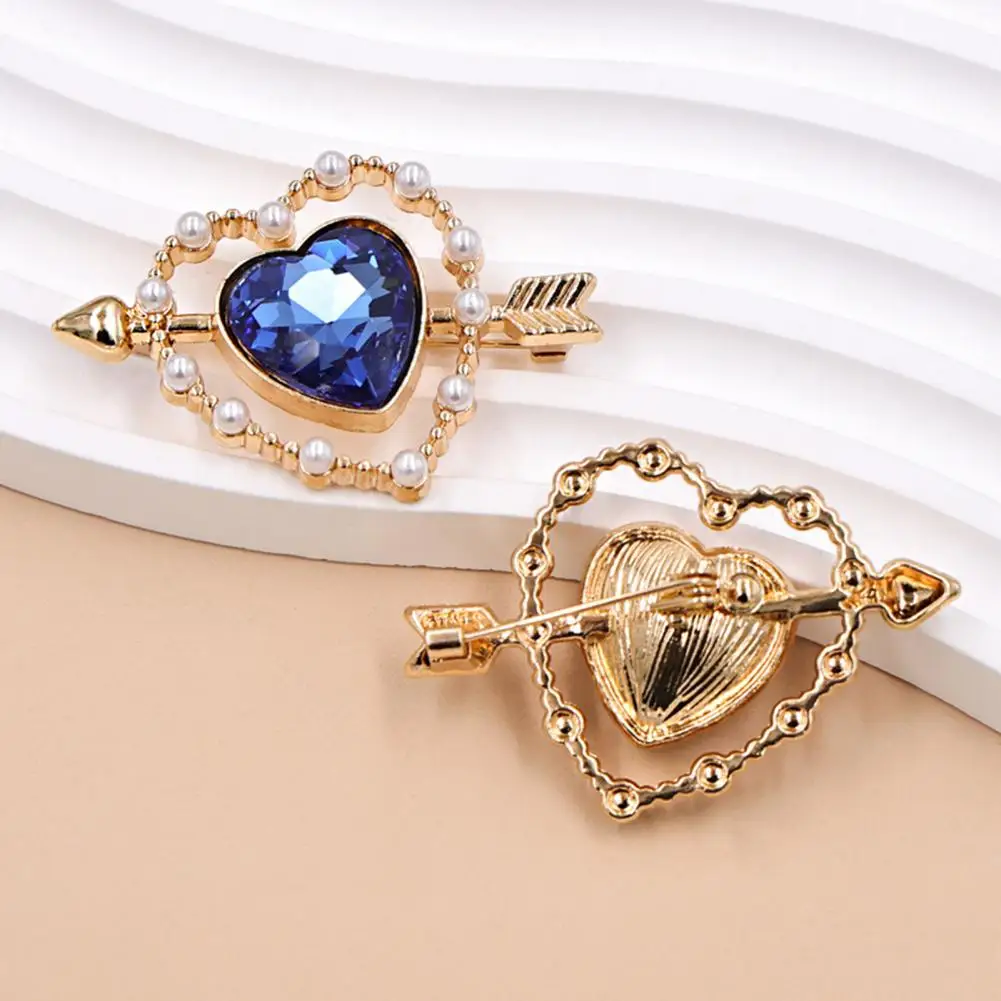 Secure Clasp Brooch Alloy Brooch Vintage Cupid Heart Brooch Arrow Shape Lapel Pin Electroplated Strong Buckle Badge for Coats