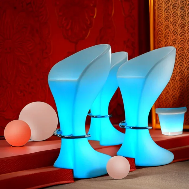 Silla de taburete iluminada con LED de estilo para muebles de bar con mesa de iluminación LED y juego de sillas