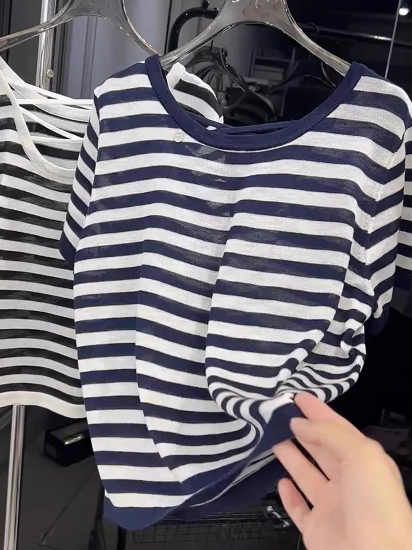 

Loose Ice Silk Knitted T-Shirt Women's Korean Style Lazy Fashion Striped Color Block Summer Top Comfortable Ageless Design