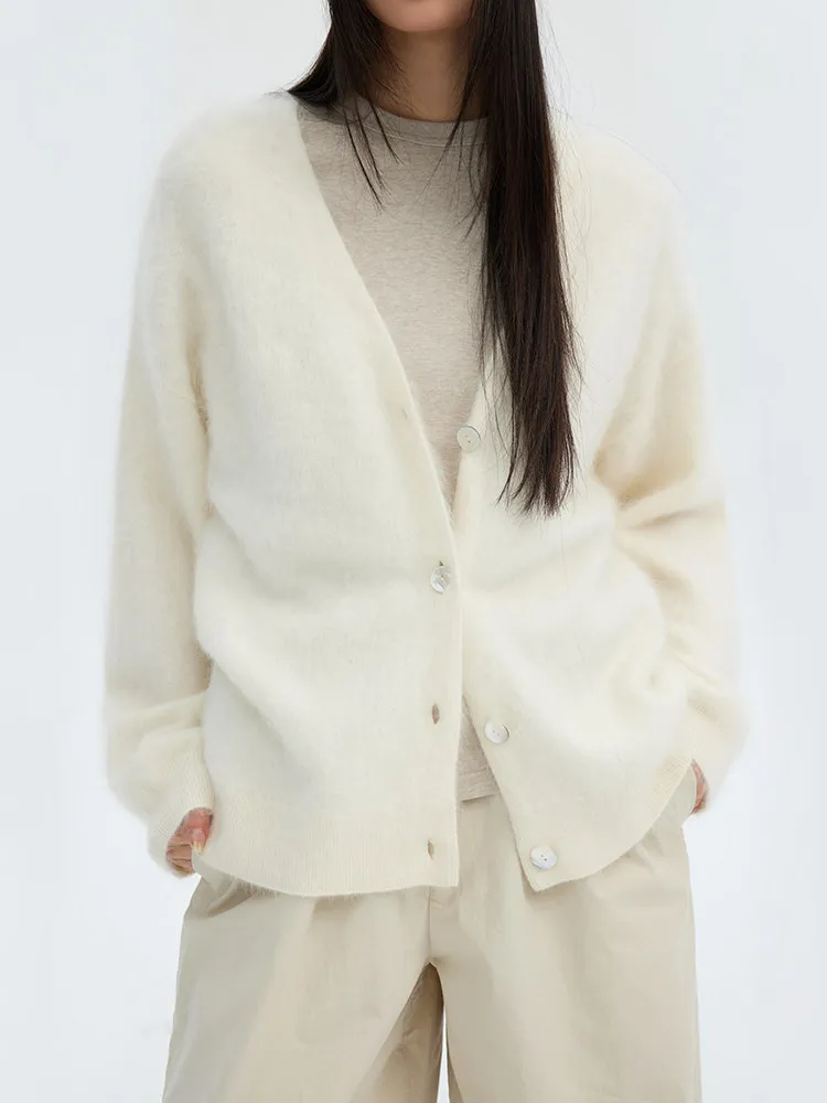 Soft up knitted small fur ~ V-neck silhouette mid-length shell buckle pure cashmere cardigan woman