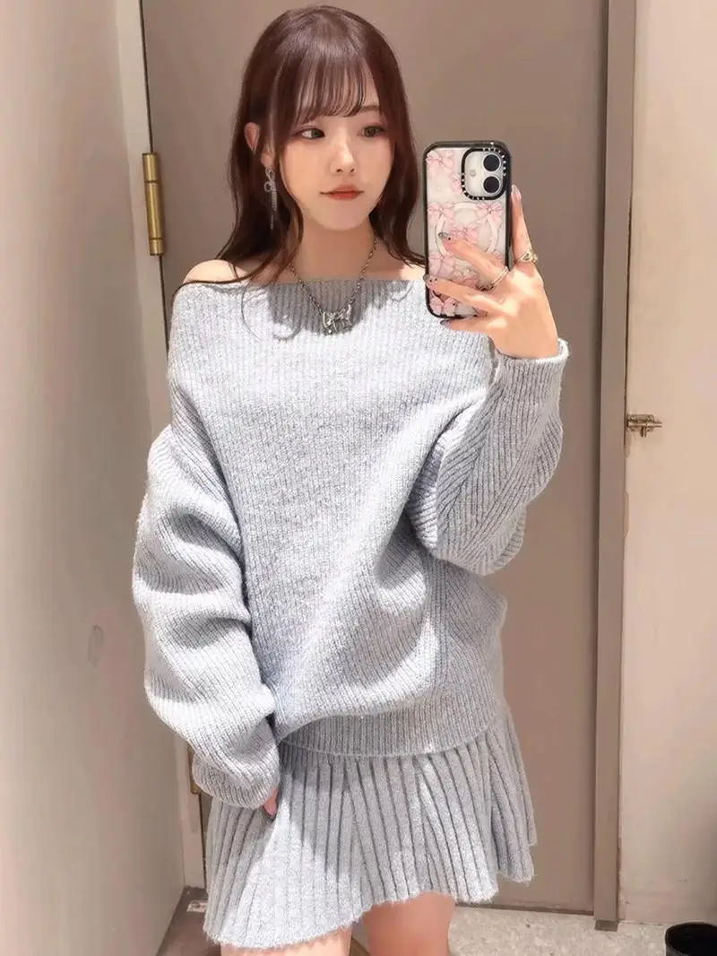 

Осенне-зимняя новинка: вязаный свитер и плиссированная юбка — комплект из двух предметов. Женский элегантный модный ансамбль для взрослых.