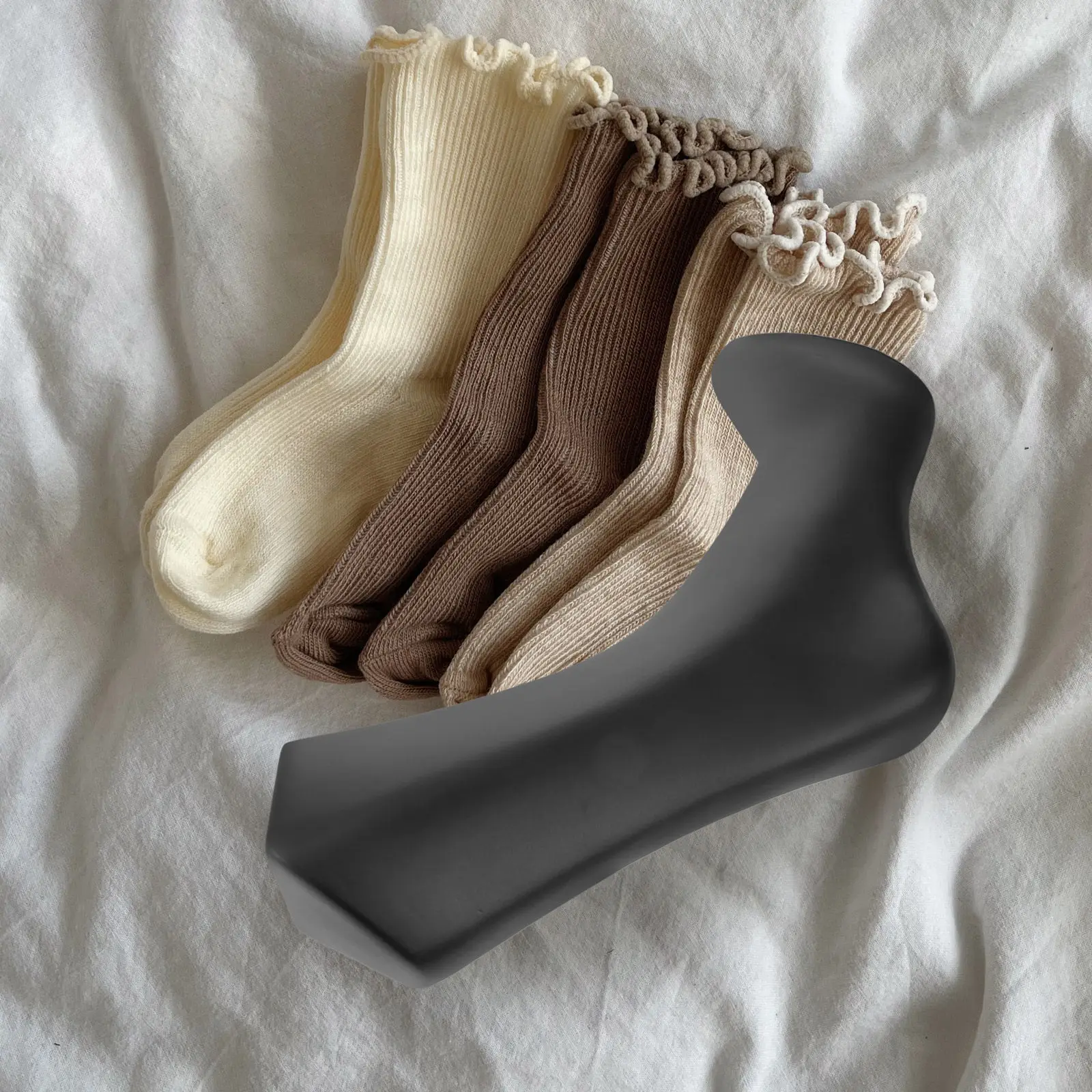 

Foot Display Holder for Socks Lightweight Sturdy PVC Foot Mannequin Suitable for Store Retail Home Sock Anklet Presentation