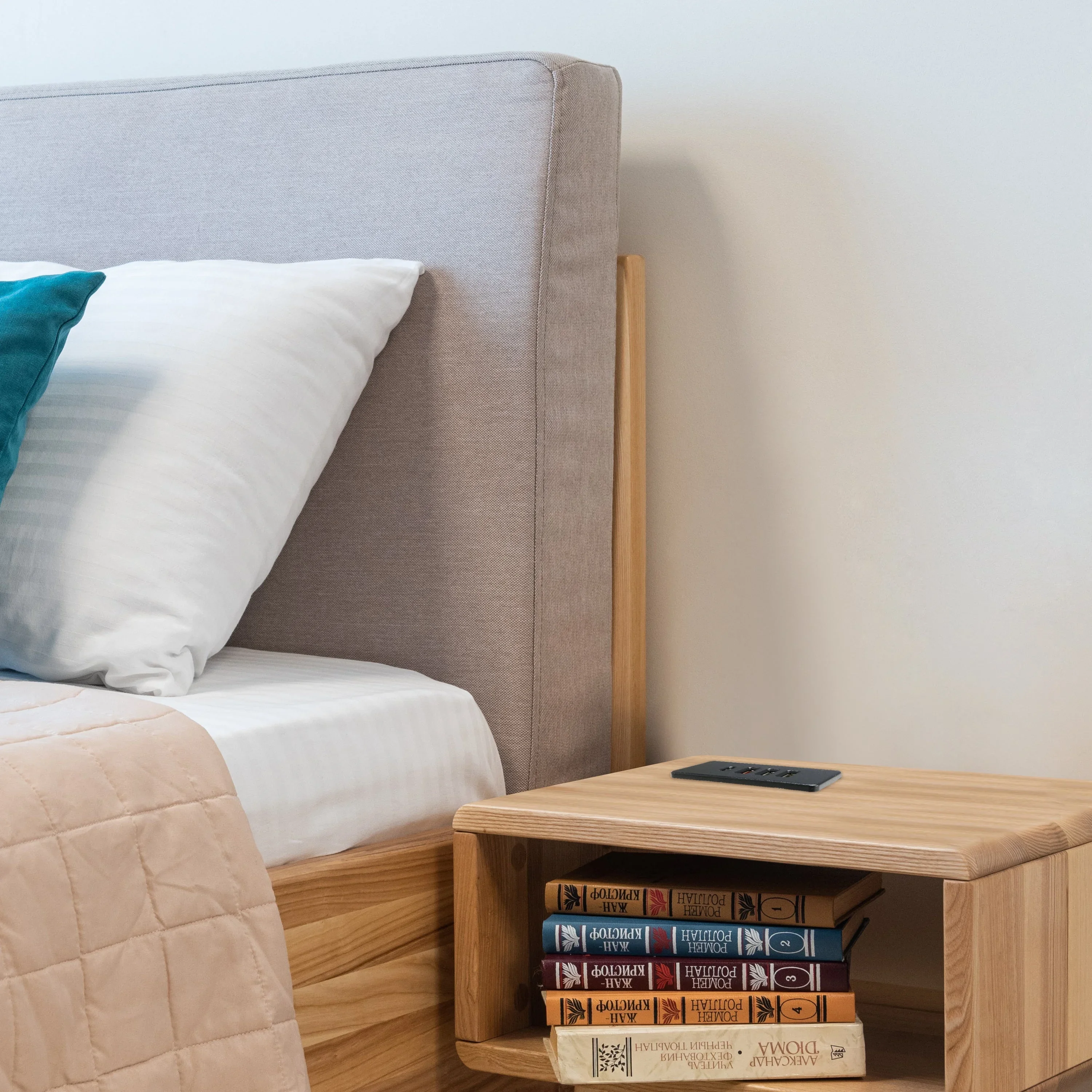 Enchufe de concentrador USB C alimentado, toma de corriente USB C empotrada con carga rápida, 4 puertos USB, 20W, montado en la cama, escritorio, mesa, sofá fac