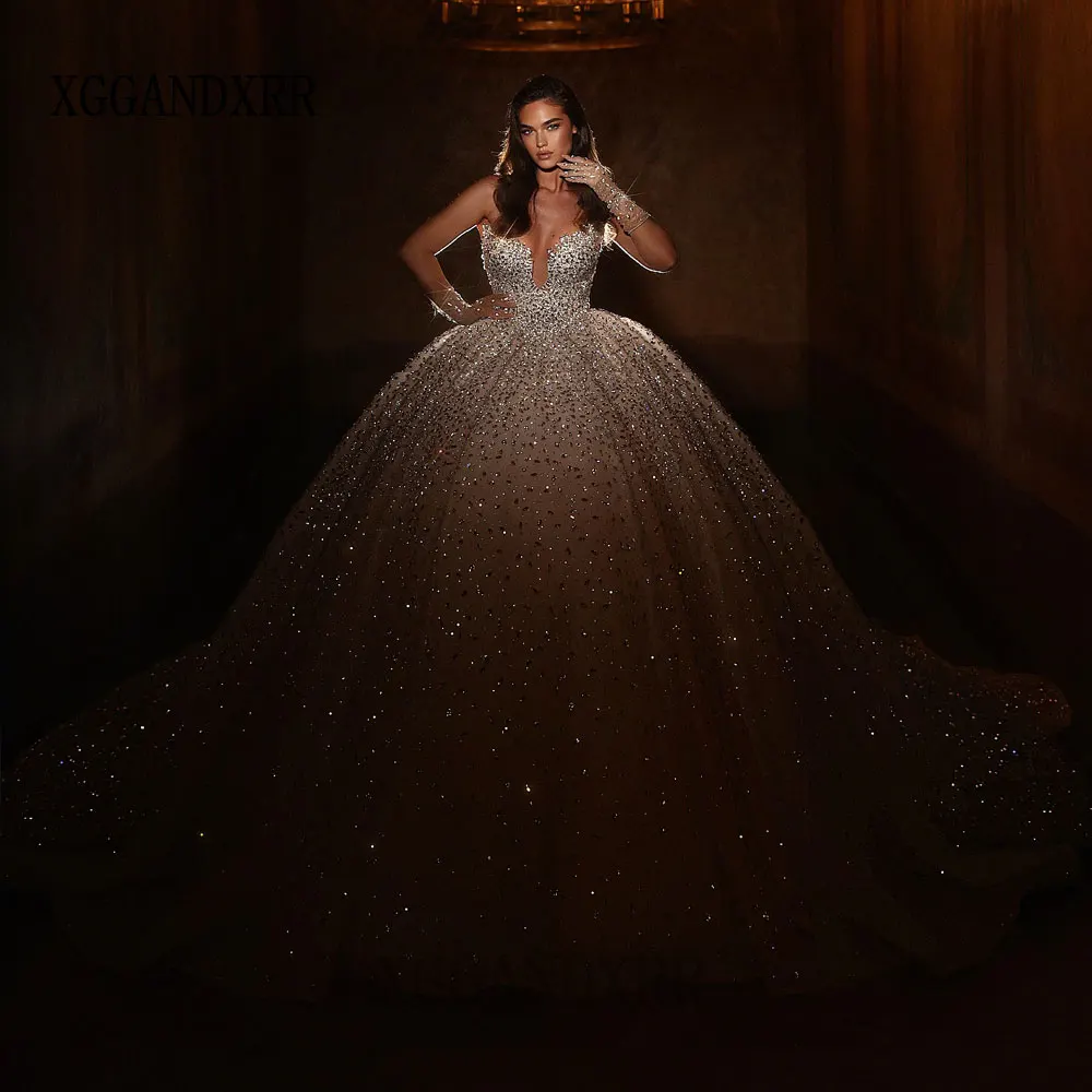 فستان زفاف فاخر مخصص 2026 كريستال متألق فستان عروس طويل رسمي فيستدوس دي نوفيا ذيل شابيل دبي