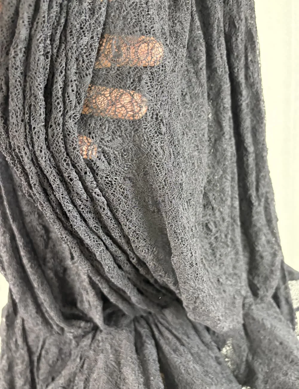 Vestido negro Sexy liso suelto con pliegues empalmados ahuecados para mujer diseño de manga larga traje de tres piezas conjuntos de club nocturno de moda