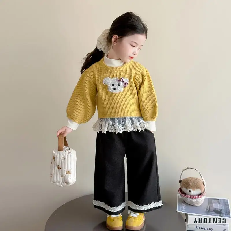 

Милый комплект из 3 предметов для девочек на весну и осень, джинсы, новинка 2025 года, детский свитер с длинными рукавами и кружевной нижней частью с героями мультфильмов аниме, повседневный милый свитер