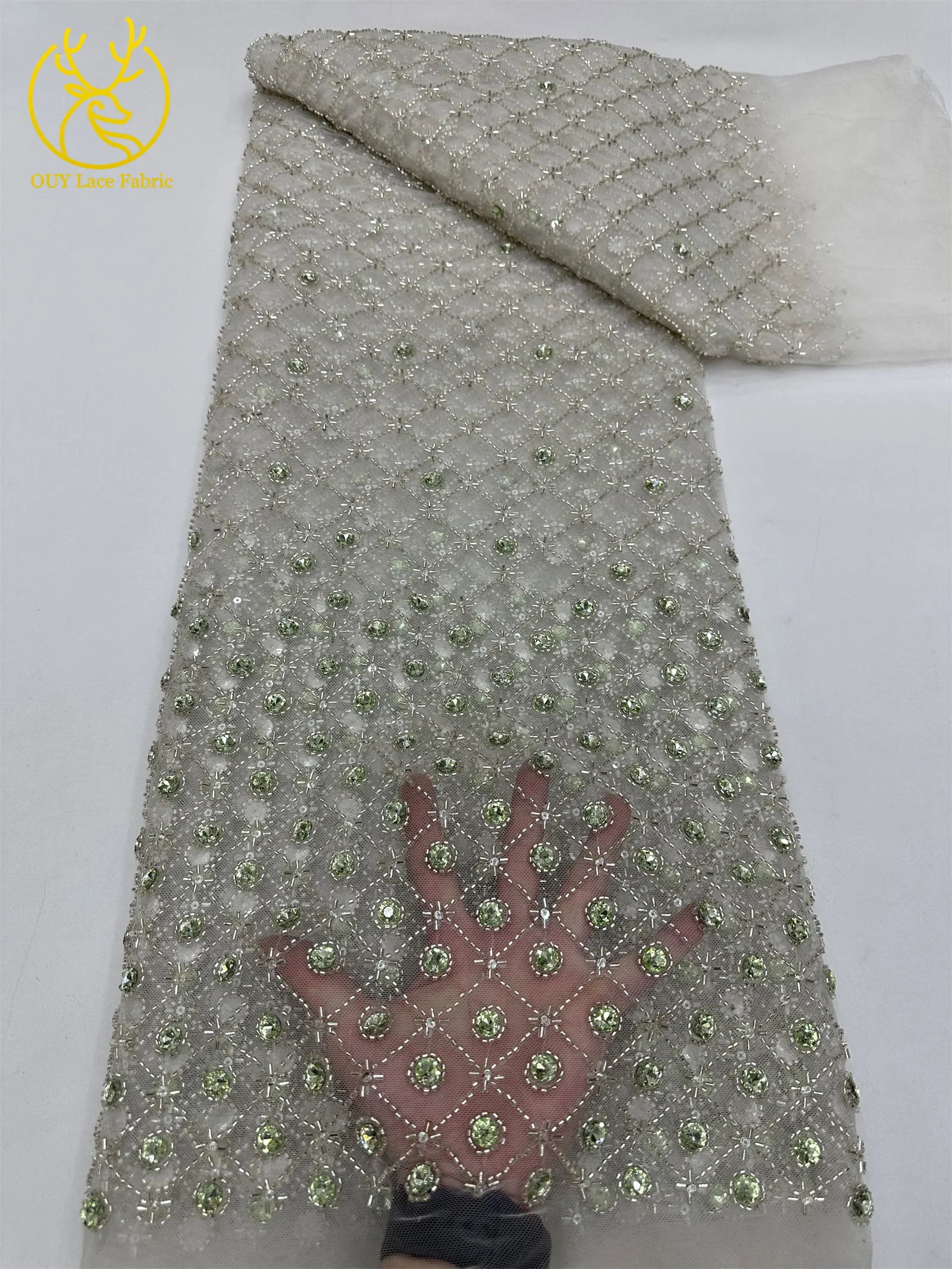 Smaragdgrüner Afrikanischer Tüll mit Perlen, Hochwertige Französische Pailletten-Spitze, Nigerianischer Mesh-Tüll für Hochzeitskleider – Detail 16