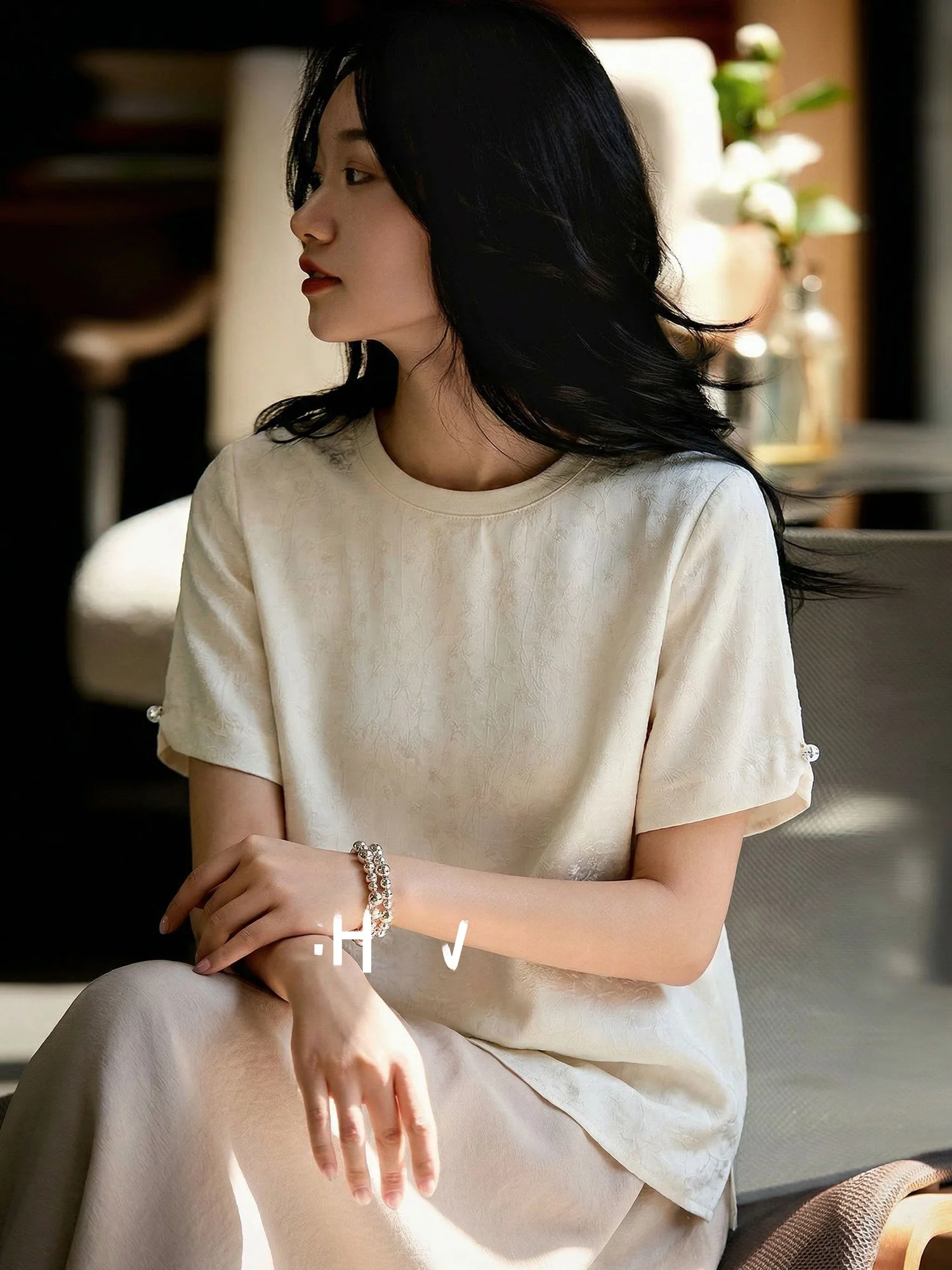 

New Chinese Style Loose Fit Short Sleeve T-Shirt Women's Summer Elegant Atmosphere National Trend Small Shirt Acetate Fiber