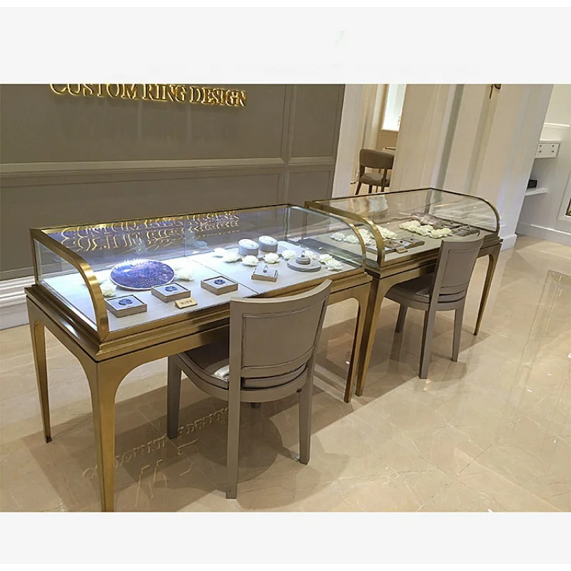 

Custom. New Design Jewelry Store Display Furniture Curved Jewelry Display Retail Shop Showcase with Lock