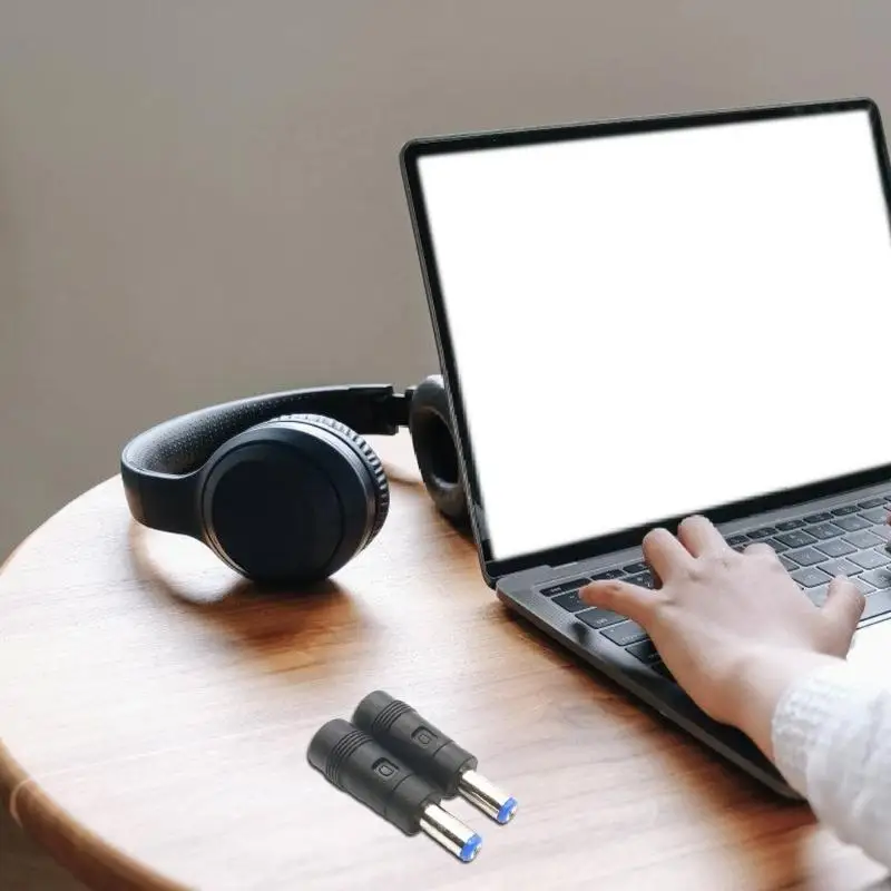 Portable Conversion Adapter Female 5.5x2.1mm to Male 5.5x2.1mm Connector Head 83CE