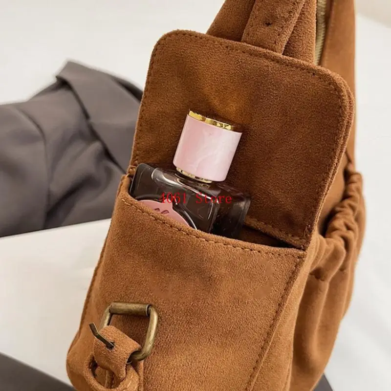 

Women Shoulder Bag Pleated Armpit Bag Retro Handbag All-matching Underarm Bag Commuting Bag for Everyday Travel