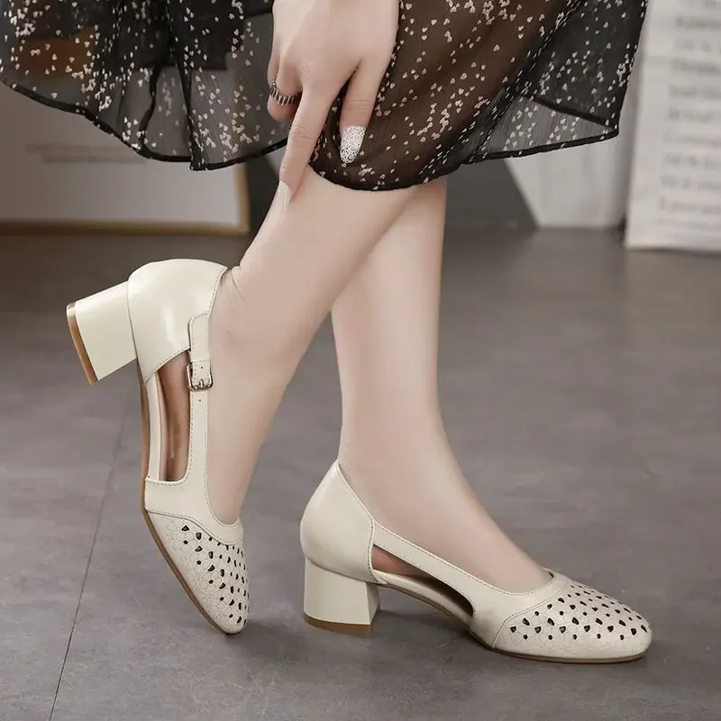 Leather Sandals for Woman Thick Heel Summer 2024 with Medium Heels Beige Closed Footwear Women\'s Shoes Sandal Casual H Trend Vip