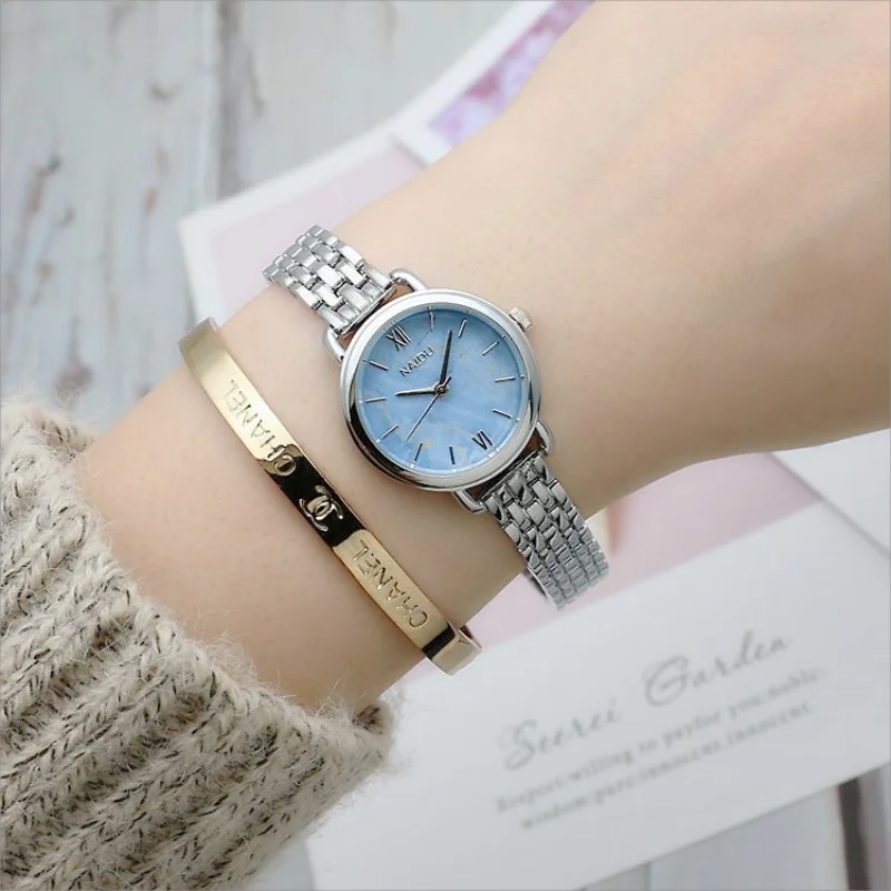 Korean version slim strap women\'s bracelet watch versatile rhinestone women\'s watch fashion trend best friend rose gold watch