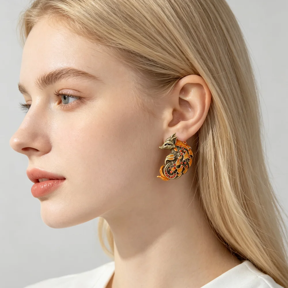 Retro Hollow Nine-tailed Fox Stud Earrings Orange White Enamel Crystal Earrings Vintage Gothic Jewelry for Women
