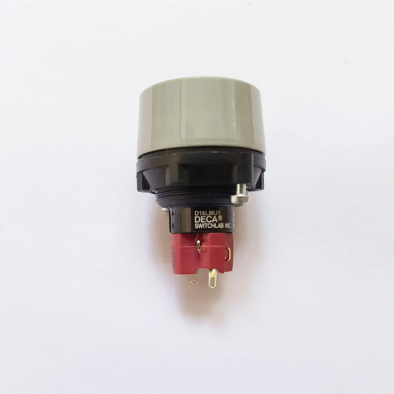 Original new 100% D16LMU1-1AB waterproof button switch 22MM mounting hole 1 open 1 closed plastic ring
