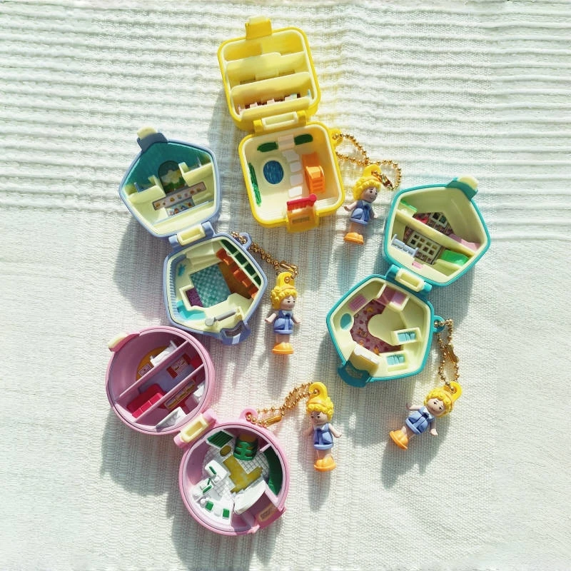 

Hot Bandai Original Polly Pocket Keychain Mini Treasure Box Charm Cute 90s Retro Toy Collectible Kawaii Festival Gifts Ornaments